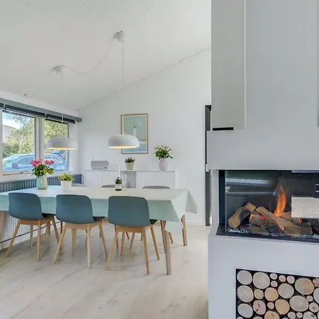 Ingobald - 1-5km From The Sea By Interhome